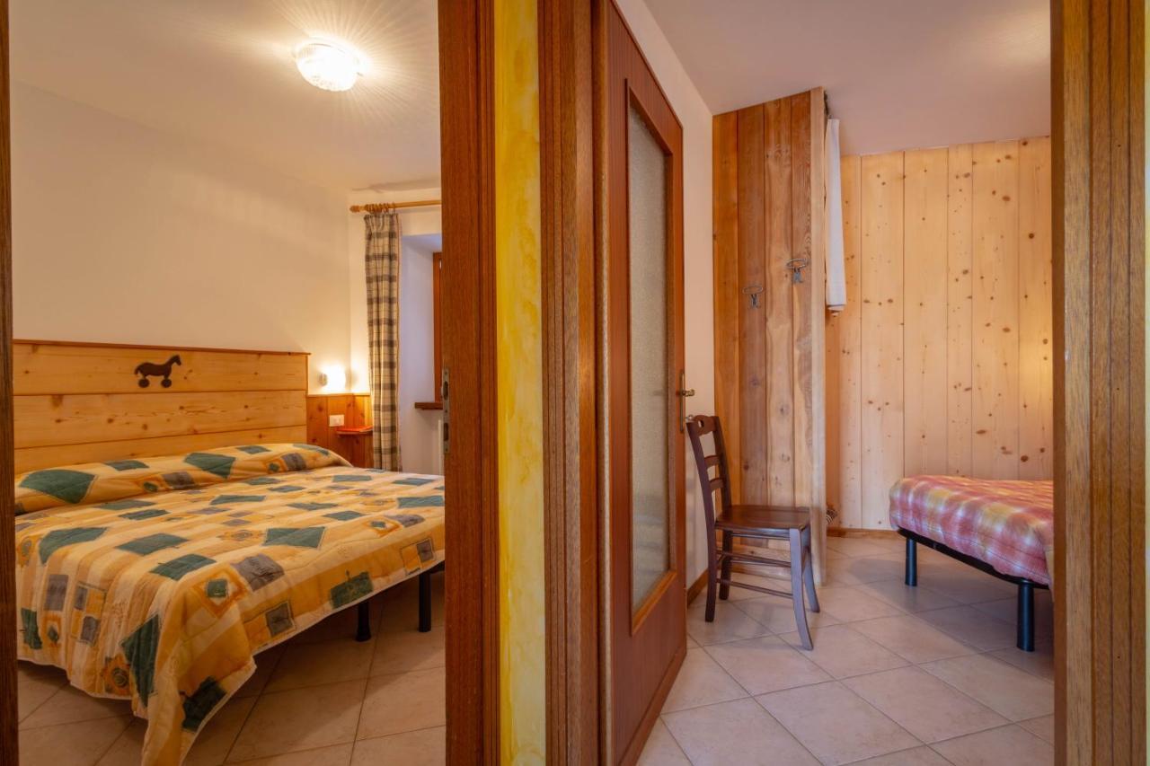 Le Vieux Noyer - Appartamenti Al Verde Villaggio Di Rumiod Сен-Пиер Екстериор снимка