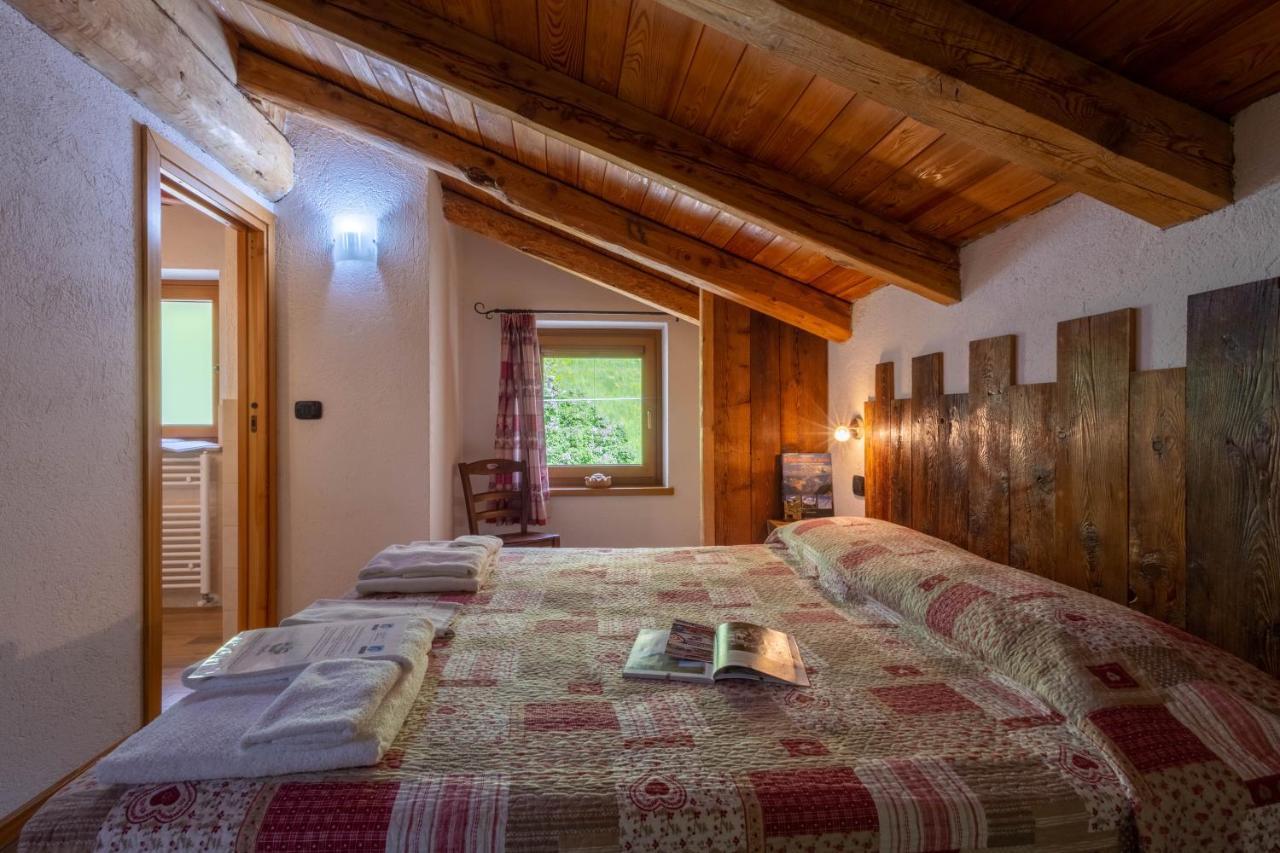 Le Vieux Noyer - Appartamenti Al Verde Villaggio Di Rumiod Сен-Пиер Екстериор снимка