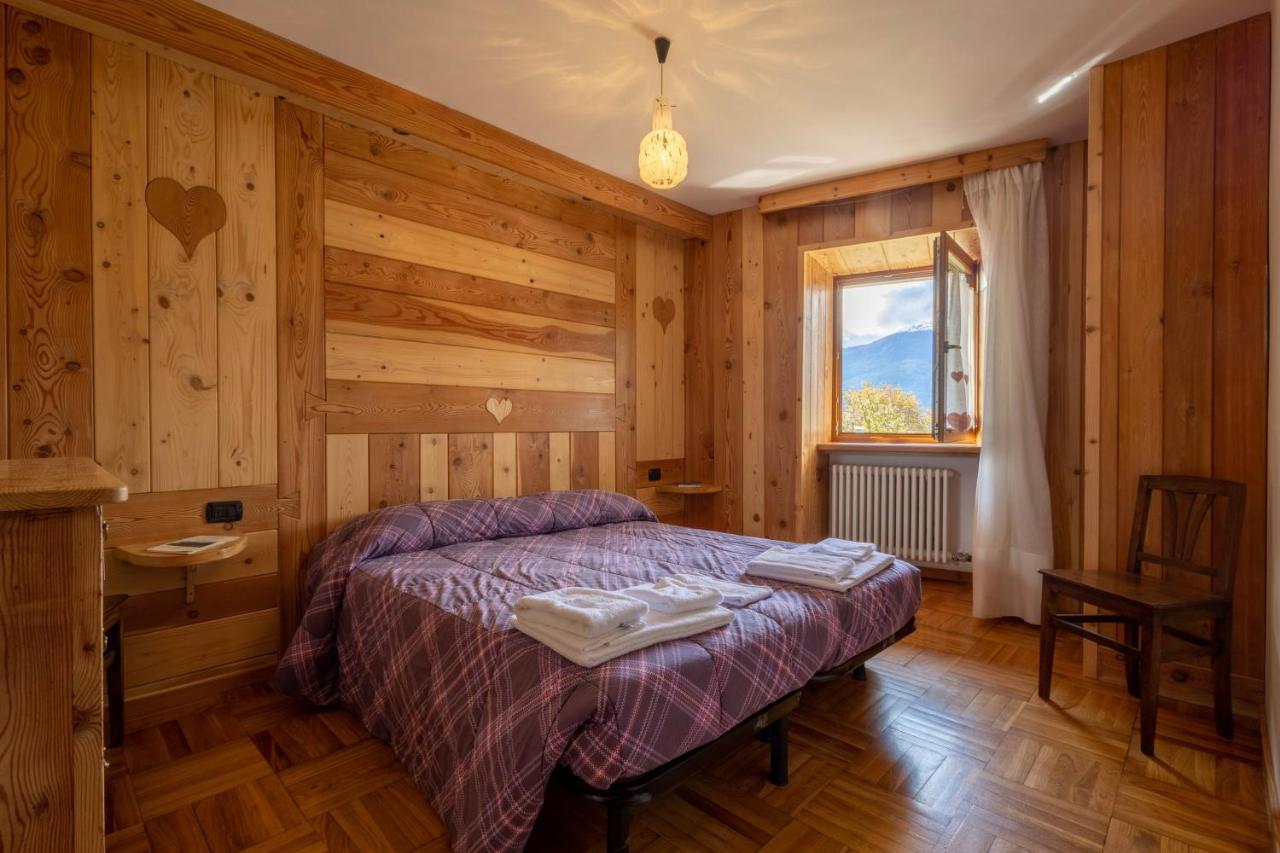 Le Vieux Noyer - Appartamenti Al Verde Villaggio Di Rumiod Сен-Пиер Екстериор снимка