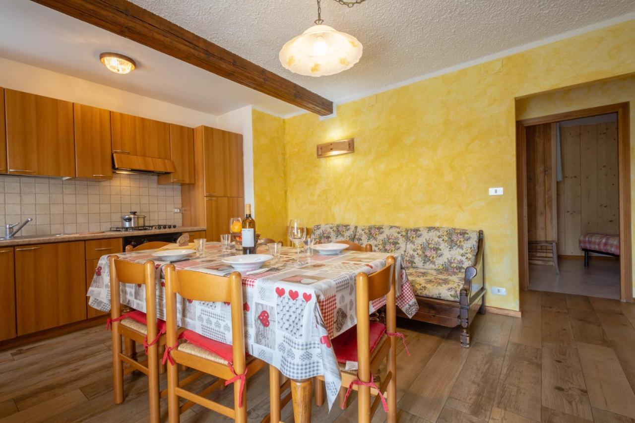 Le Vieux Noyer - Appartamenti Al Verde Villaggio Di Rumiod Сен-Пиер Екстериор снимка