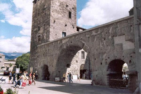 Le Vieux Noyer - Appartamenti Al Verde Villaggio Di Rumiod Сен-Пиер Екстериор снимка