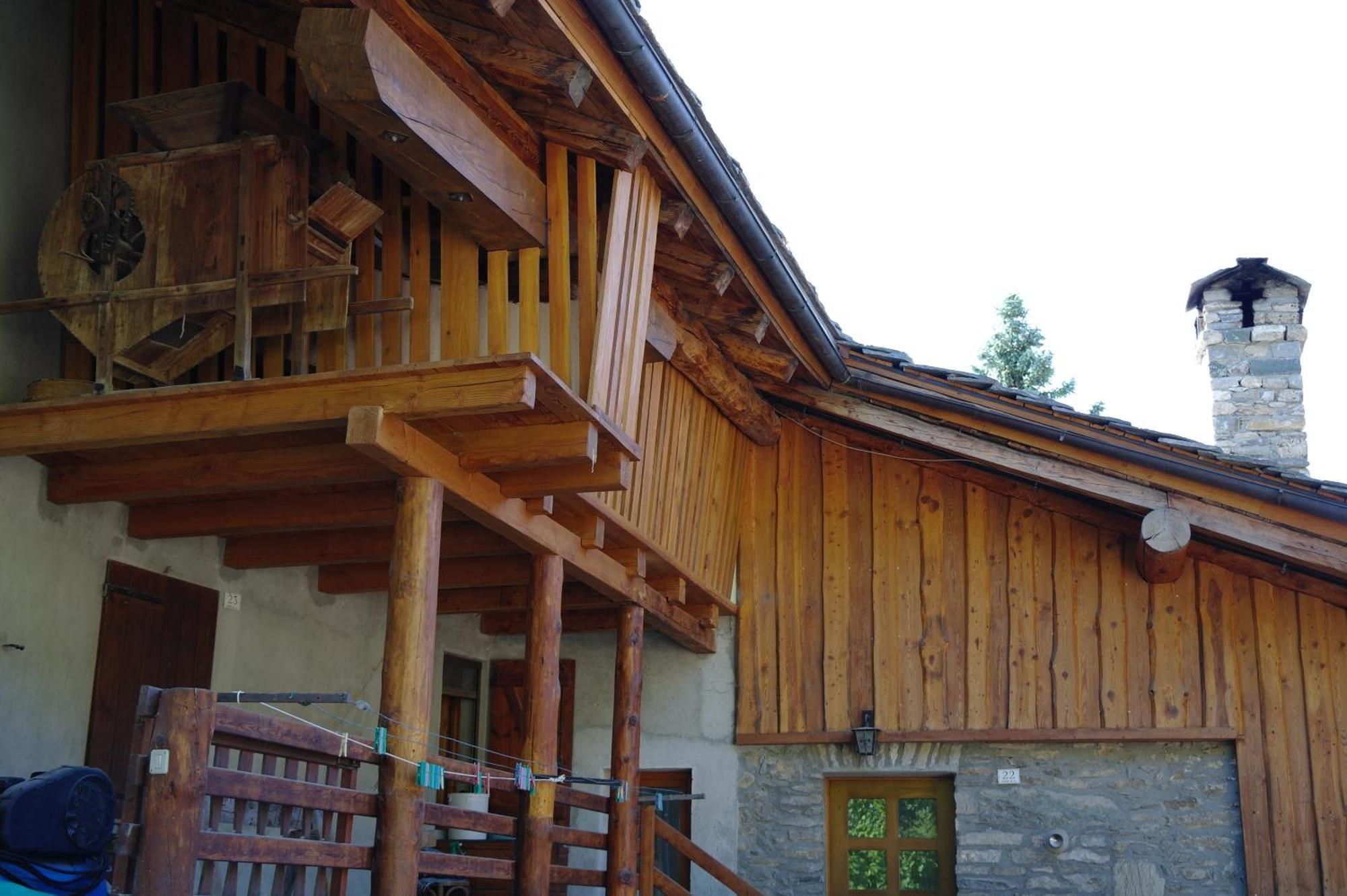 Le Vieux Noyer - Appartamenti Al Verde Villaggio Di Rumiod Сен-Пиер Екстериор снимка
